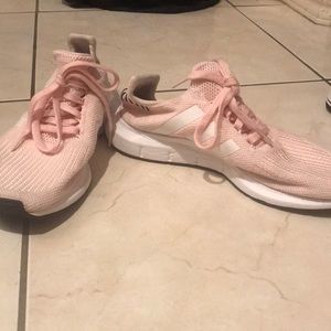 Adidas swift run shoes